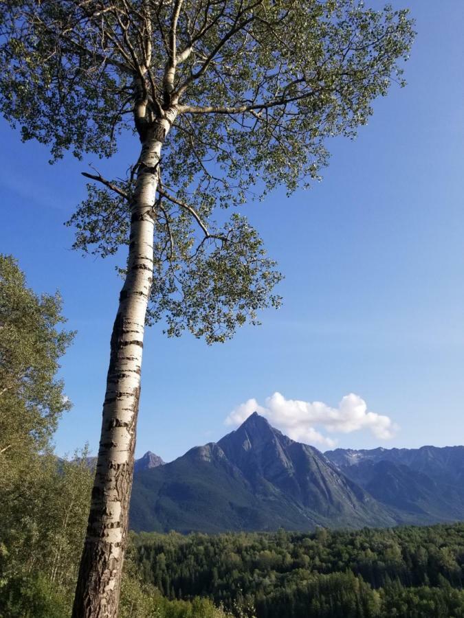 罗博栖息汽车旅馆 New Hazelton 外观 照片